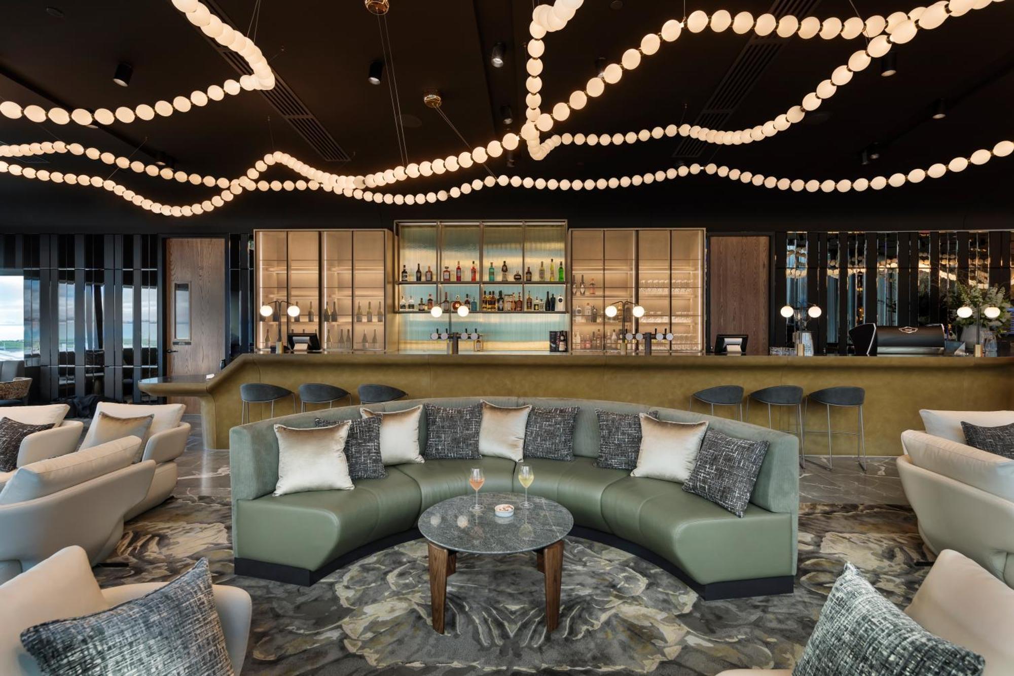 فندق Pullman Auckland Airport المظهر الخارجي الصورة The bar at the 101 lounge